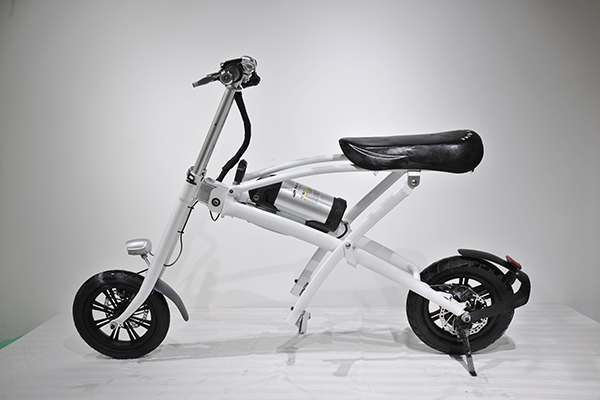 5cef4db15f320.jpg 581412f385d8e.jpg